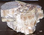 サーペンティンの同質異像鉱物「クリソタイル」